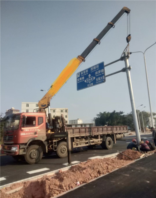 胡杨河市港口设备安装案例